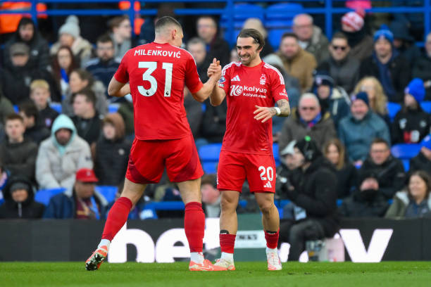 汤普森的出 汤普森的出